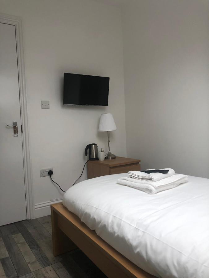 סאות'הול The Broadway Hotel - London Heathrow מראה חיצוני תמונה